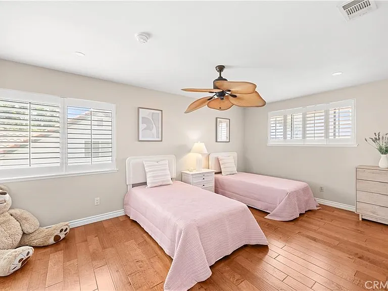 11109 Cedar Creek Dr — Photo 32