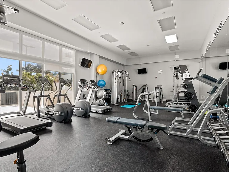 6917 Collins Ave #1609 — Photo 34