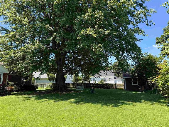 4th image of 1315 Ford Ave