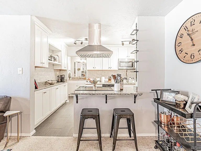 700 N Washington St #207 — Photo 9