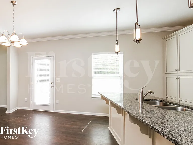 148 Jobe Dr — Photo 6