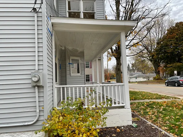 345 N Water St, Platteville, WI 53818