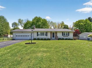 11 Drumlin Dr, Macedon, NY 14502