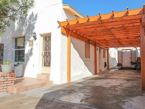 2nd image of 2517 Idalia Ave