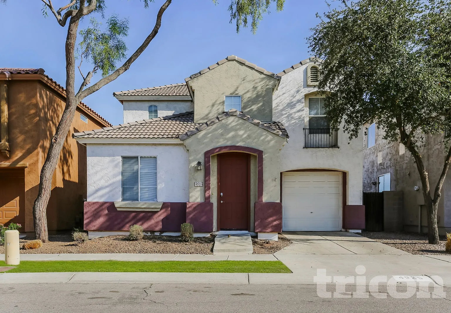 4925 S 15th Place Phoenix AZ — Photo 1