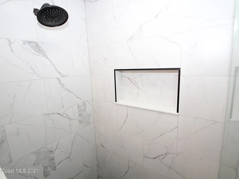 580 Pine Tree Dr — Photo 13