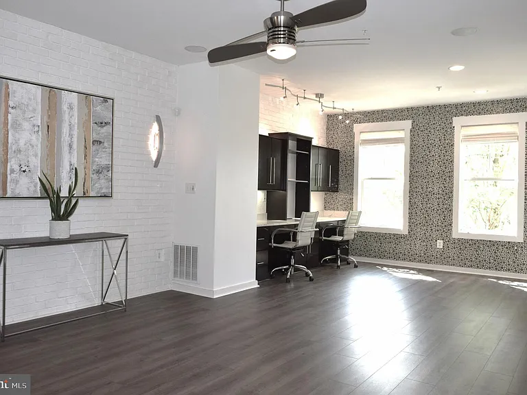 22447 Verde Gate Ter — Photo 11