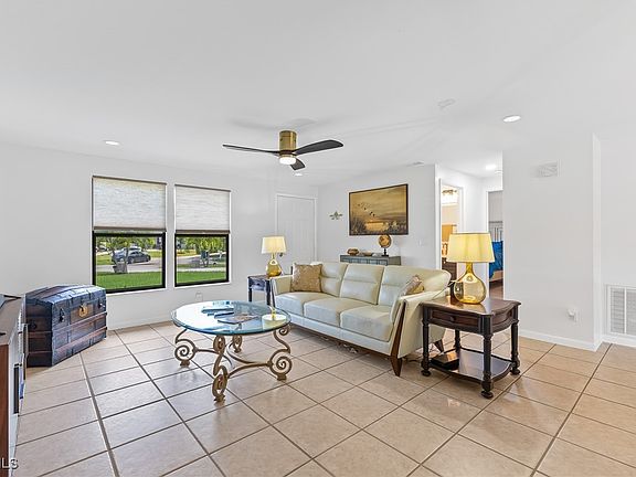 5th image of 170 5th St