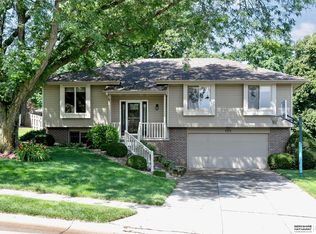 4354 S 154th St, Omaha, NE 68137