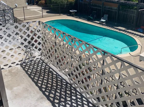 1421 Gordon St APT 12, Redwood City, CA 94061