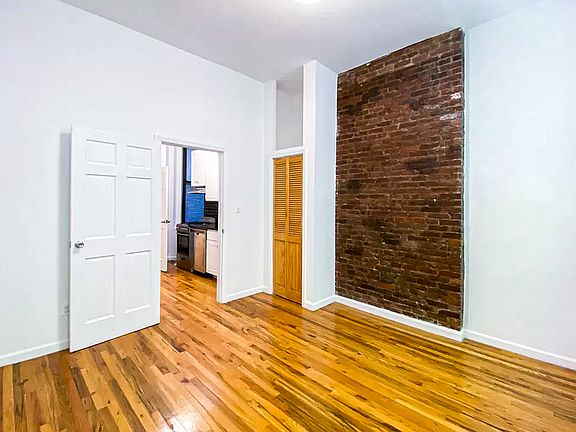 2nd image of 324 E 13th St APT 4