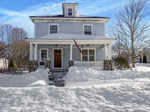 149 Market St, Amesbury, MA 01913