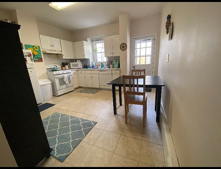 124 Jamestown Ave — Photo 9