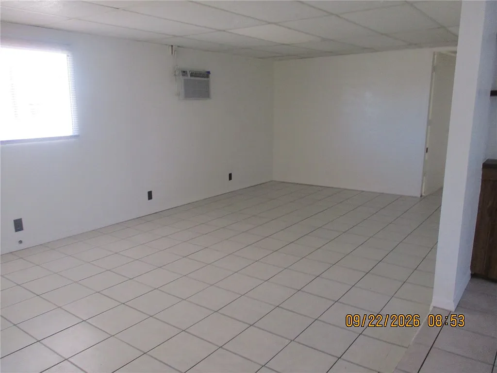 4 bed, 2.0 bath, 1200 sqft, $1,100 — Photo 2
