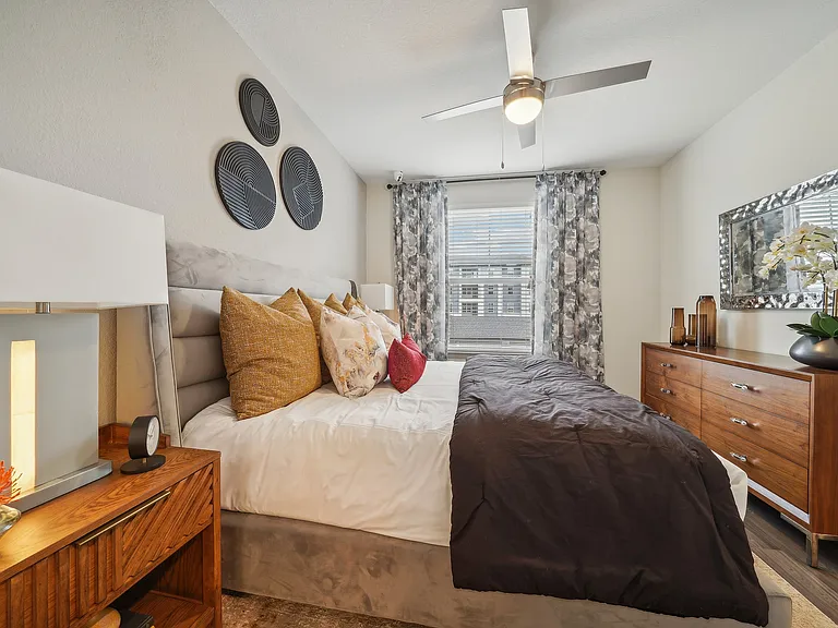 Brio Parc Apartments & Townhomes — Photo 23