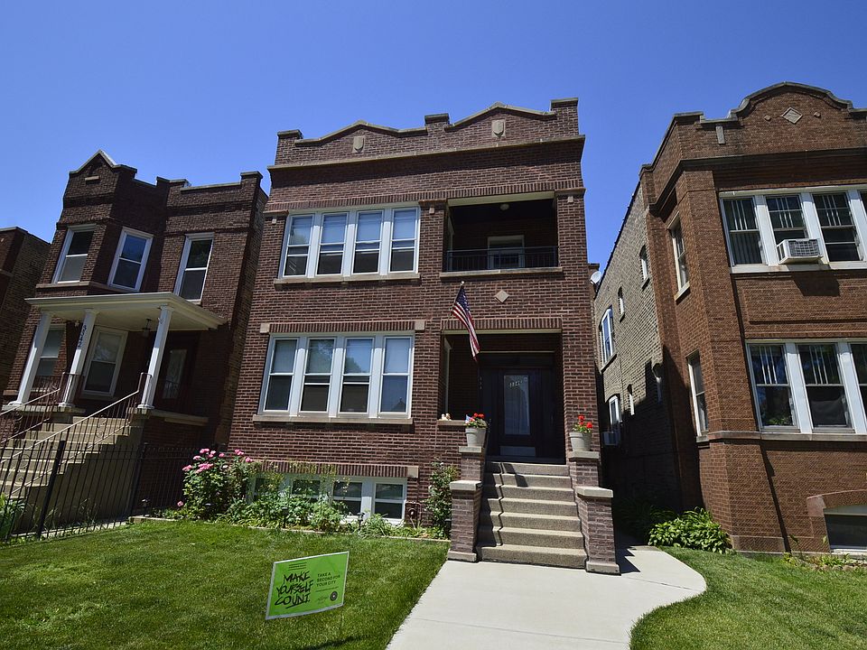 1st image of 3346 N Hamlin Ave #2
