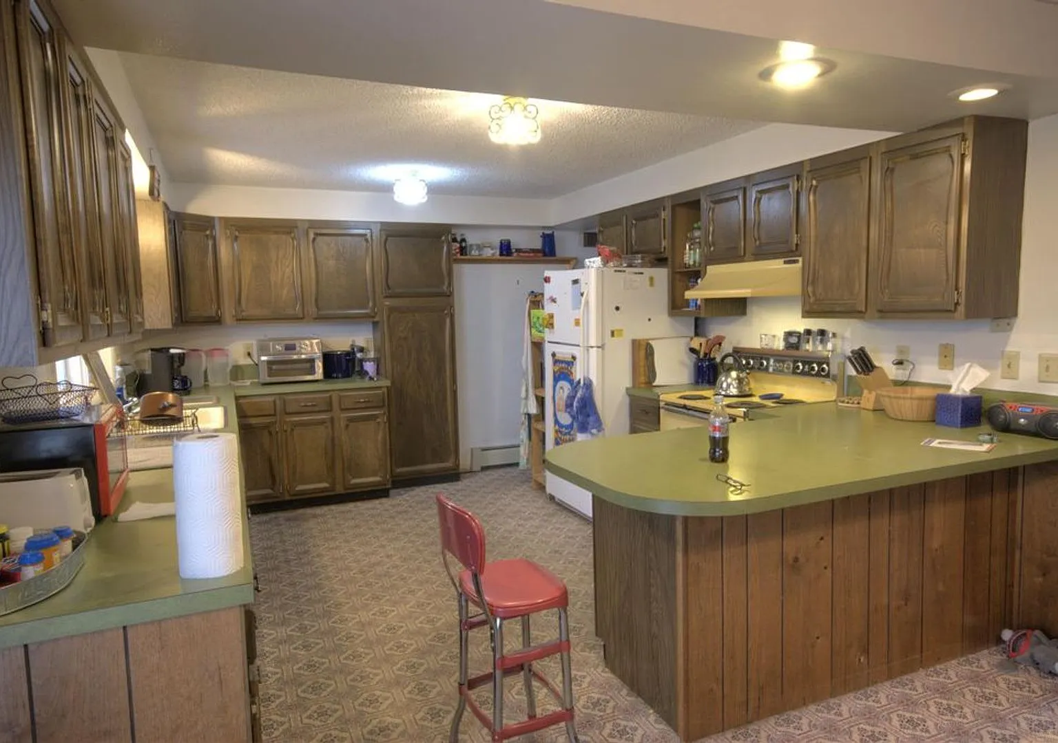 2 Bed, 1 Bath with Garage Space in Missoula — Photo 4