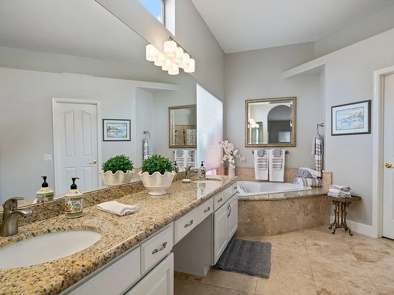 2214 E Beachcomber Dr — Photo 17