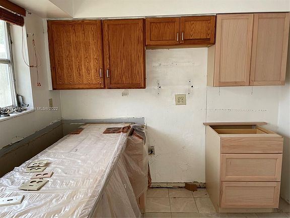 3rd image of 16800 NE 1st Ave #1