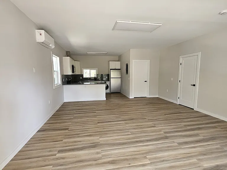 1159 Swanson Ln #A — Photo 3