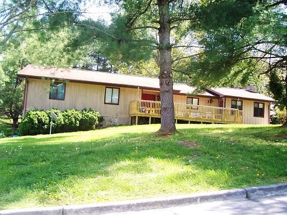 1st image of 4 Gentry Carson Dr