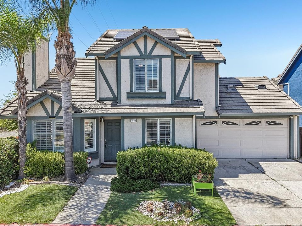 1st image of 1562 Clampett Way