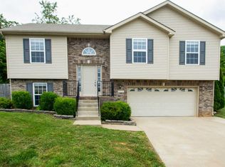 3443 Queensbury Rd, Clarksville, TN 37042