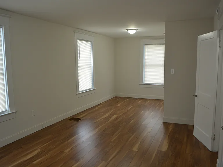 225 Thieme Pl — Photo 18