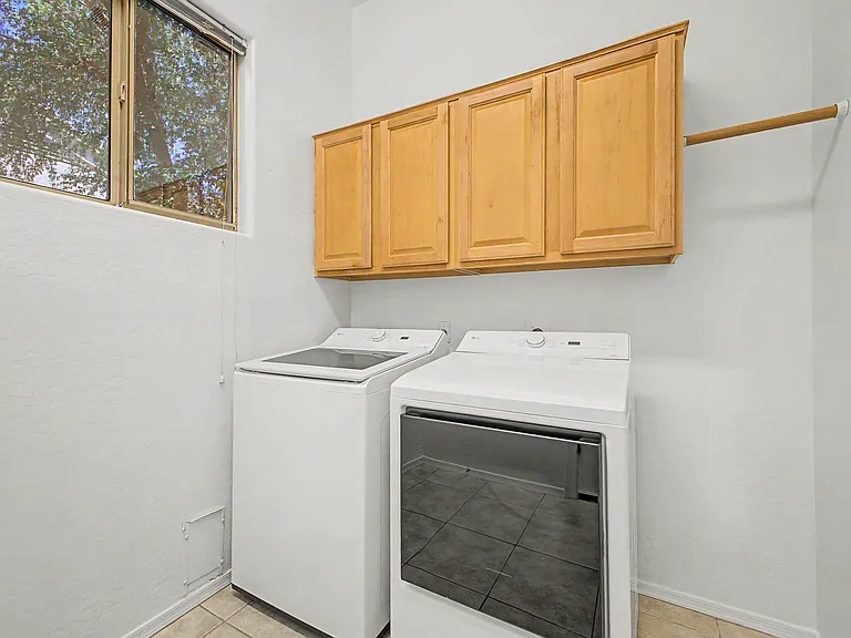 1292 W Longhorn Dr — Photo 28