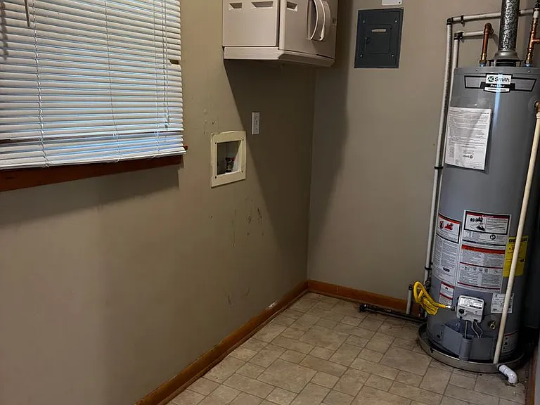 119 S Byers Ave — Photo 6