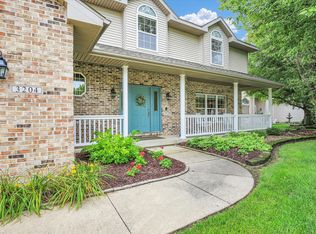 3204 Cypress Creek Rd, Champaign, IL 61822