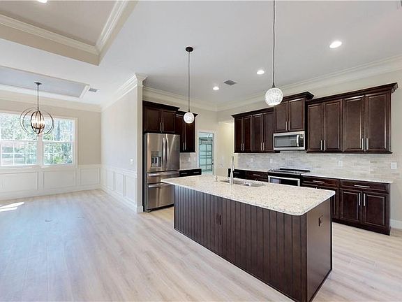 4th image of 5638 Jericho Ave