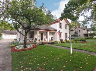 17 N Holcomb Rd, Clarkston, MI 48346