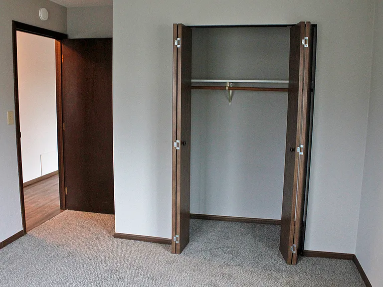 North Prairie Apartments — Photo 7