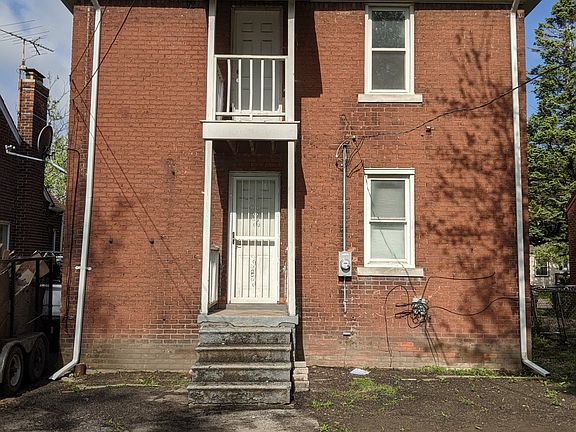 2nd image of 9342 Northlawn St
