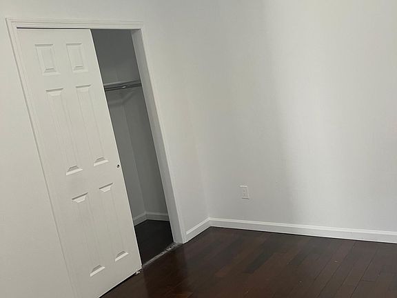 3rd image of 119-10 191st St