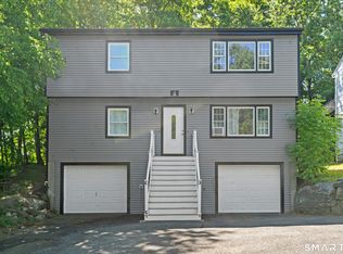 22 Irving Pl, Danbury, CT 06810