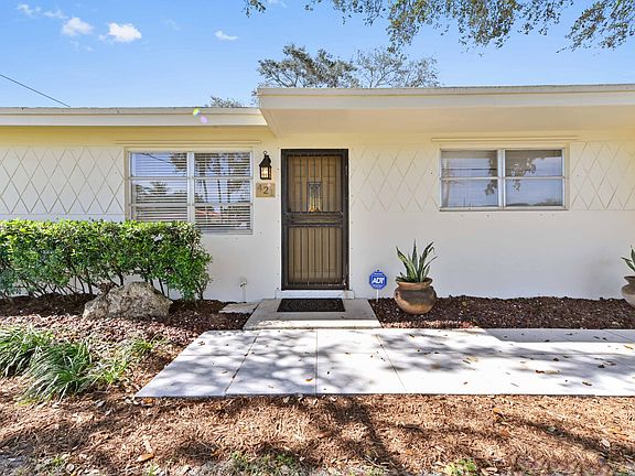 3rd image of 421 San Mateo Drive