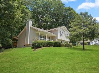 1080 Katie Lynne Ln, Dacula, GA 30019