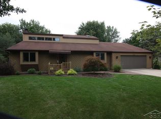 8461 Glencairn St W, Saginaw, MI 48609