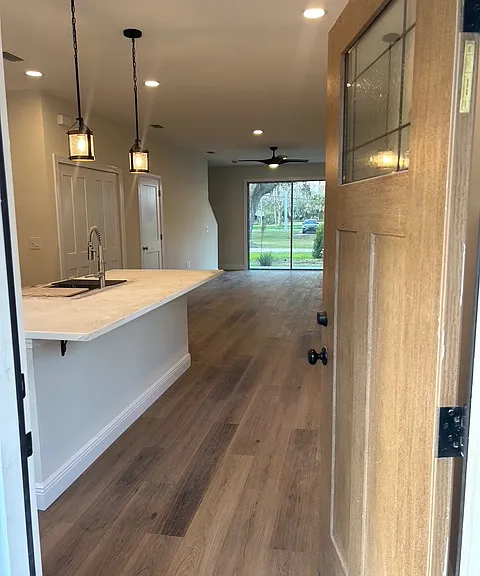 206 W Fox St #A — Photo 6