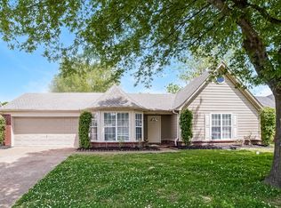 4078 Shadow Glen Dr, Horn Lake, MS 38637