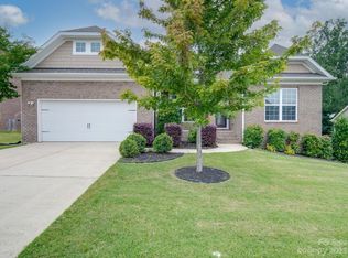 1318 Stonecrest Blvd, Tega Cay, SC 29708