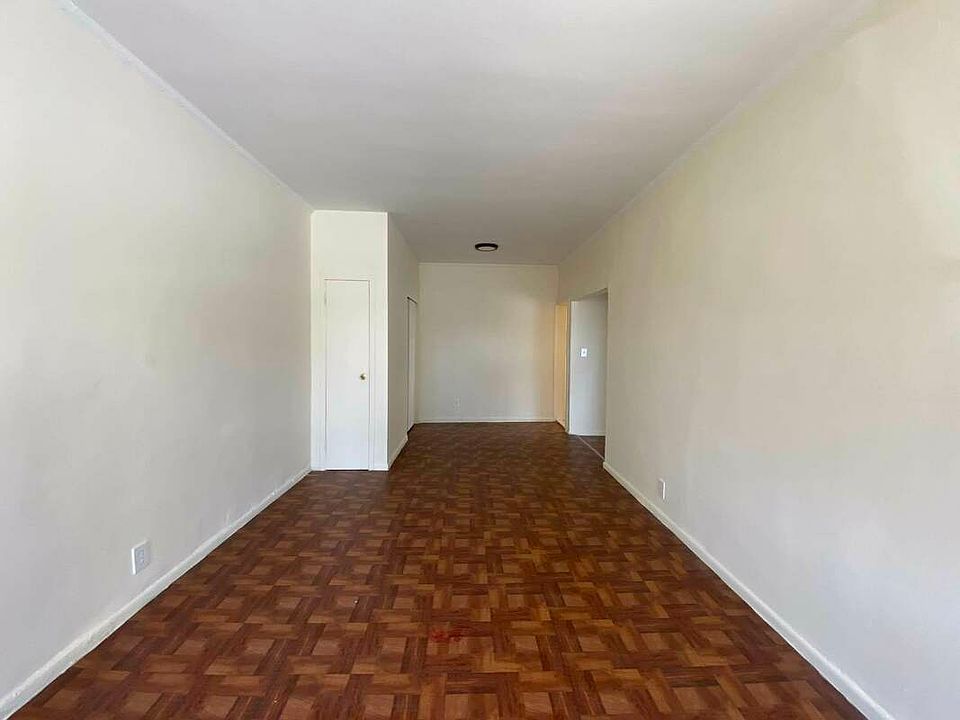 1st image of 209-26 Hillside Ave #27A