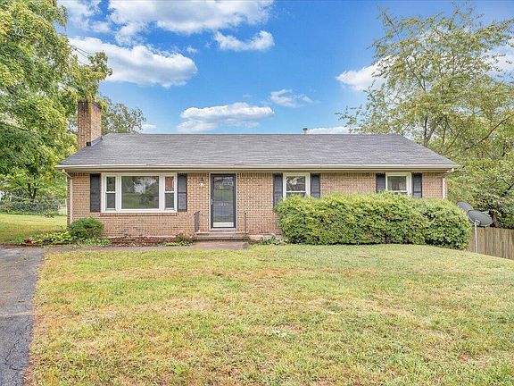 2nd image of 5219 Foxtail Ln