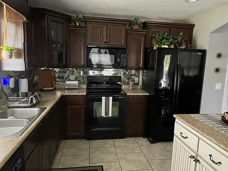 212 Victorian Lake Dr — Photo 31