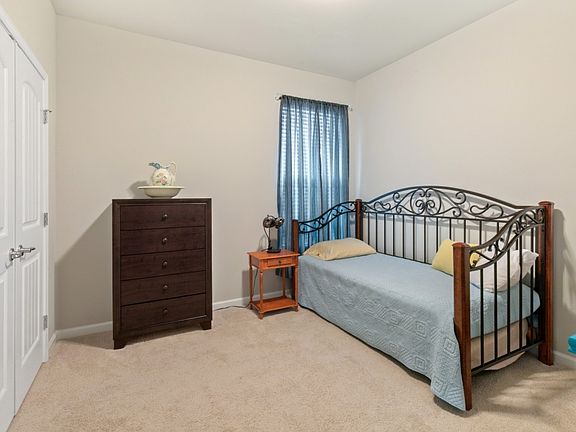 3rd image of 336 Leawood Ave