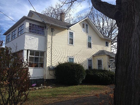 2nd image of 305 Lorenzo Pl
