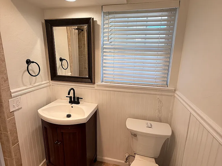 2517 Larkspur Ln — Photo 17