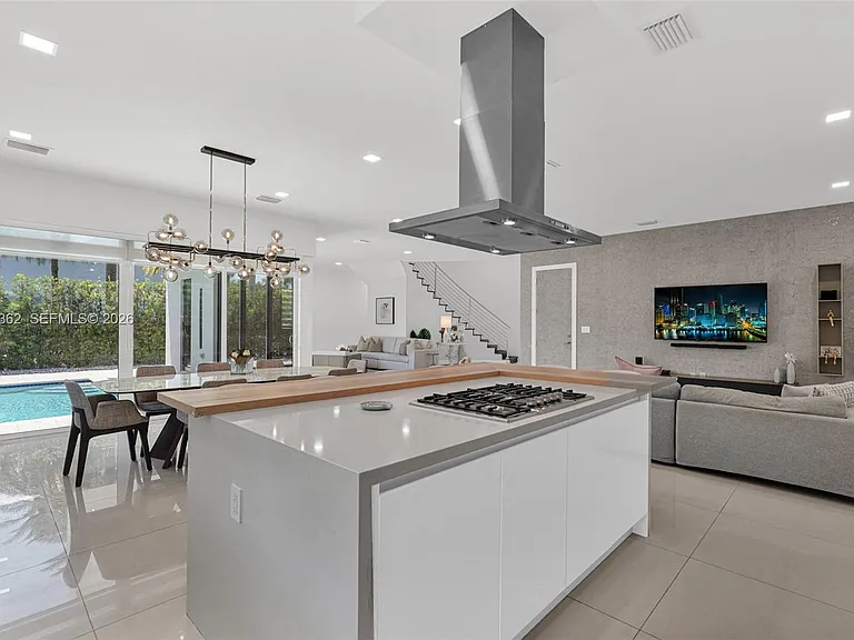 7509 NW 99th Ave — Photo 13